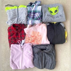 8 Womens Hoodies Sweaters / Long Sleeve Button Tops Shirts Lot Bundle Size S & M